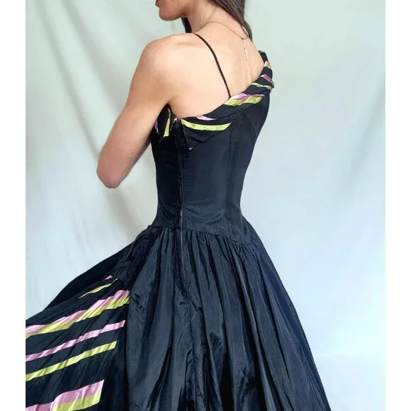 Vintage 1940s Formal Gown: Striped Black Taffeta Prom Dress, XS is  available for purchase on au PAY Market - Imported Goods Online Store  Co.Ltd. | au PAY Market - Online Shopping Site